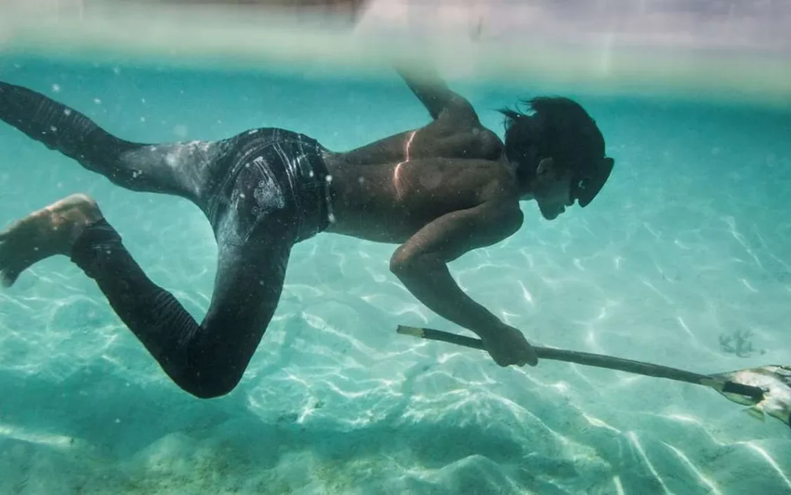 pescadores nômades, povos marítimos, habitantes das águas