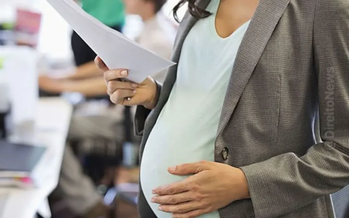 desigualdade no trabalho, limitação de oportunidades emprego, progressão prejudicada, economia, limitação de emprego, prejuízo à carreira, prejudicial, discriminação no emprego;