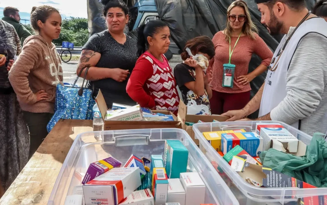 Ministério da Saúde, Reconstrução do Rio Grande do Sul, Paulo Pimenta, Adriano Massuda, serviços de Saúde, hospitais, vigilância sanitária, leitos emergenciais, ações de Saúde;