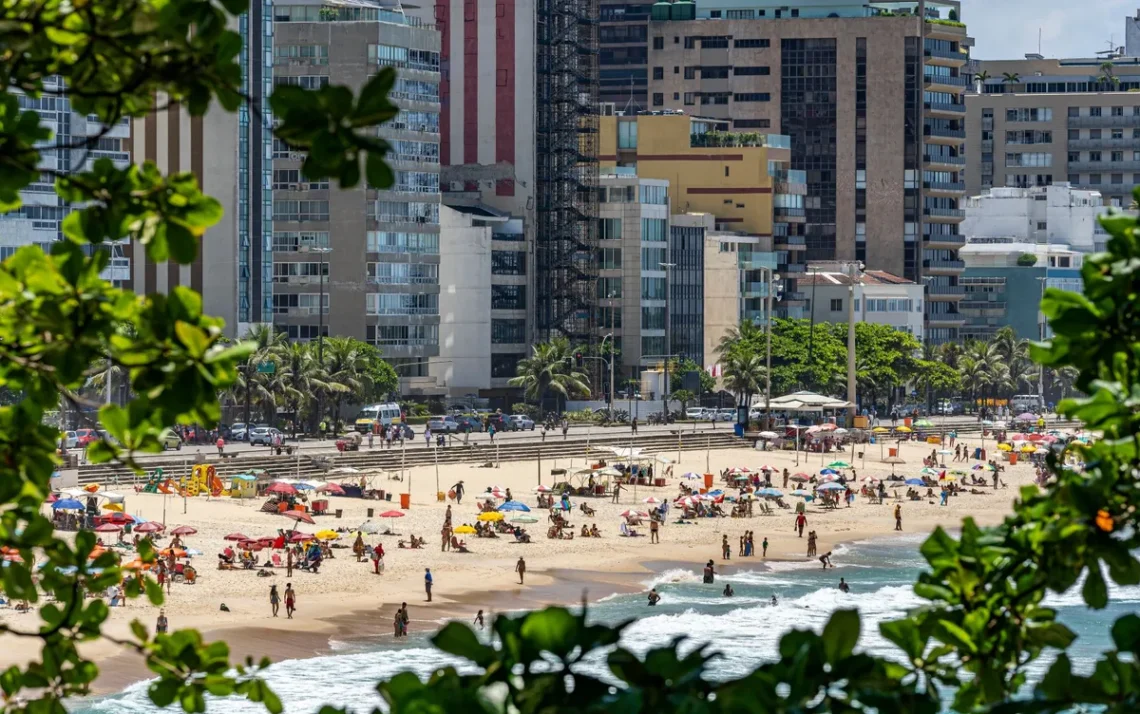 locação, arrendamento;