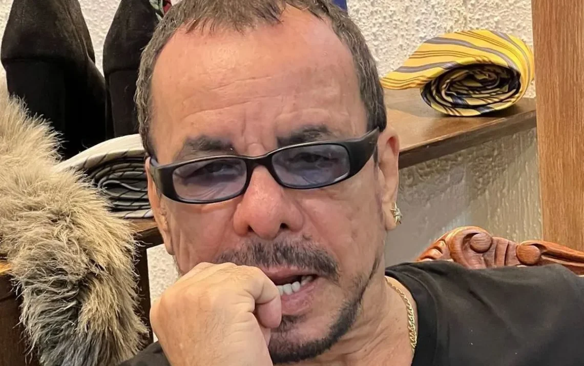 irmãozinho, mano, parente;