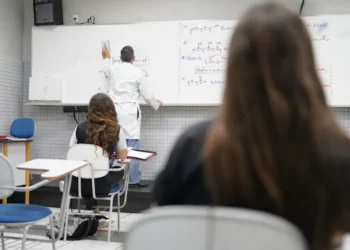 reformulação do ensino médio;