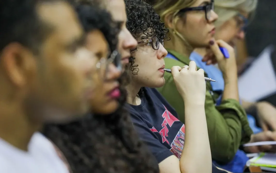 capacitação, treinamento, curso;