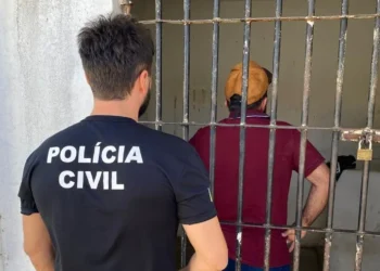 autoridades, policiais, força, policial, agentes, da lei;