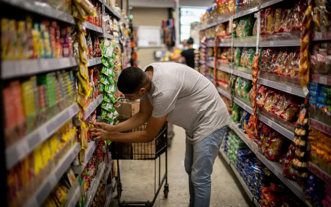 varejistas, de alimentos;