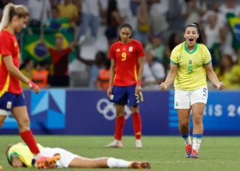 futebol, futebol feminino, jogo;