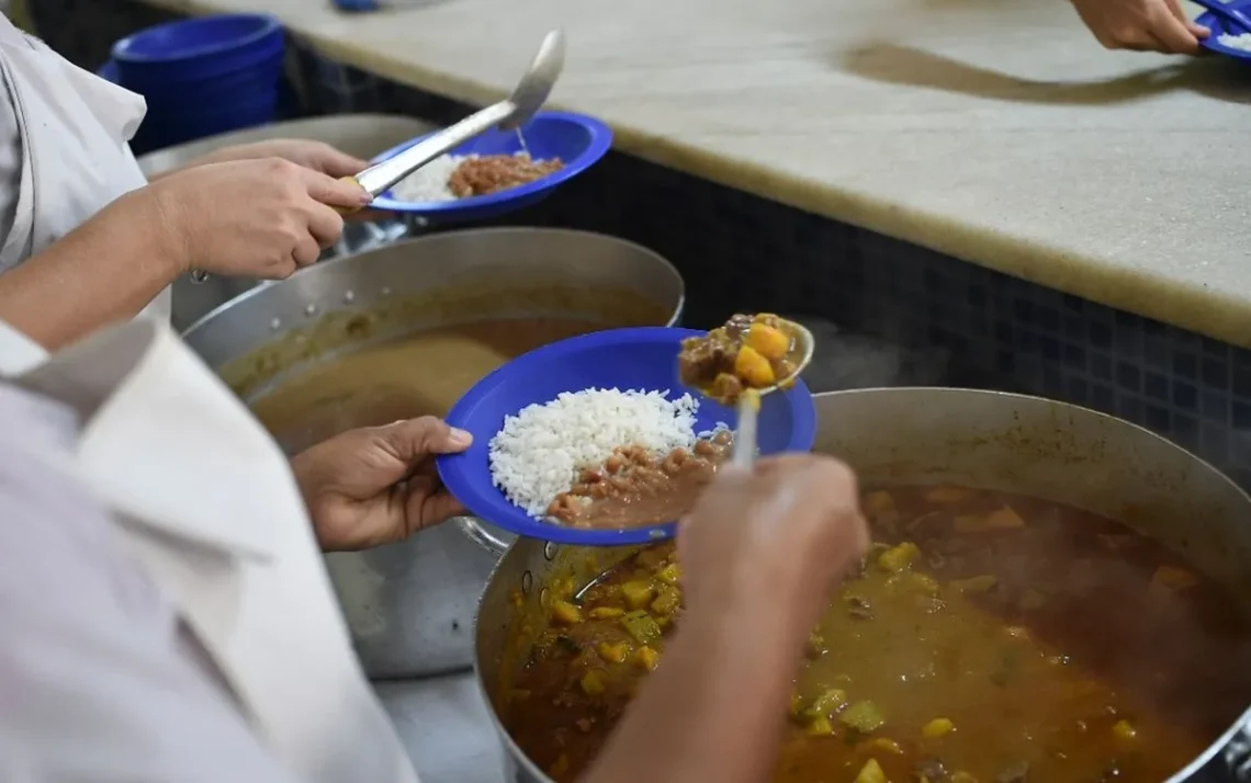 faminto, subalimentado, desnutrido