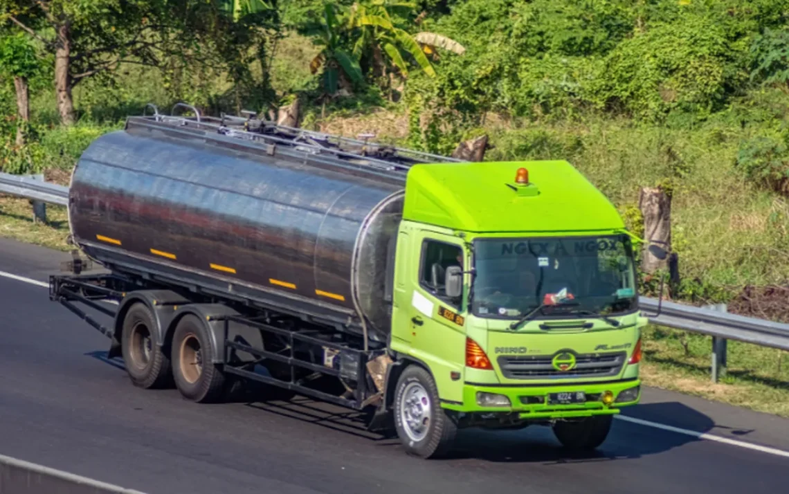 administração, gerenciamento, gestão;